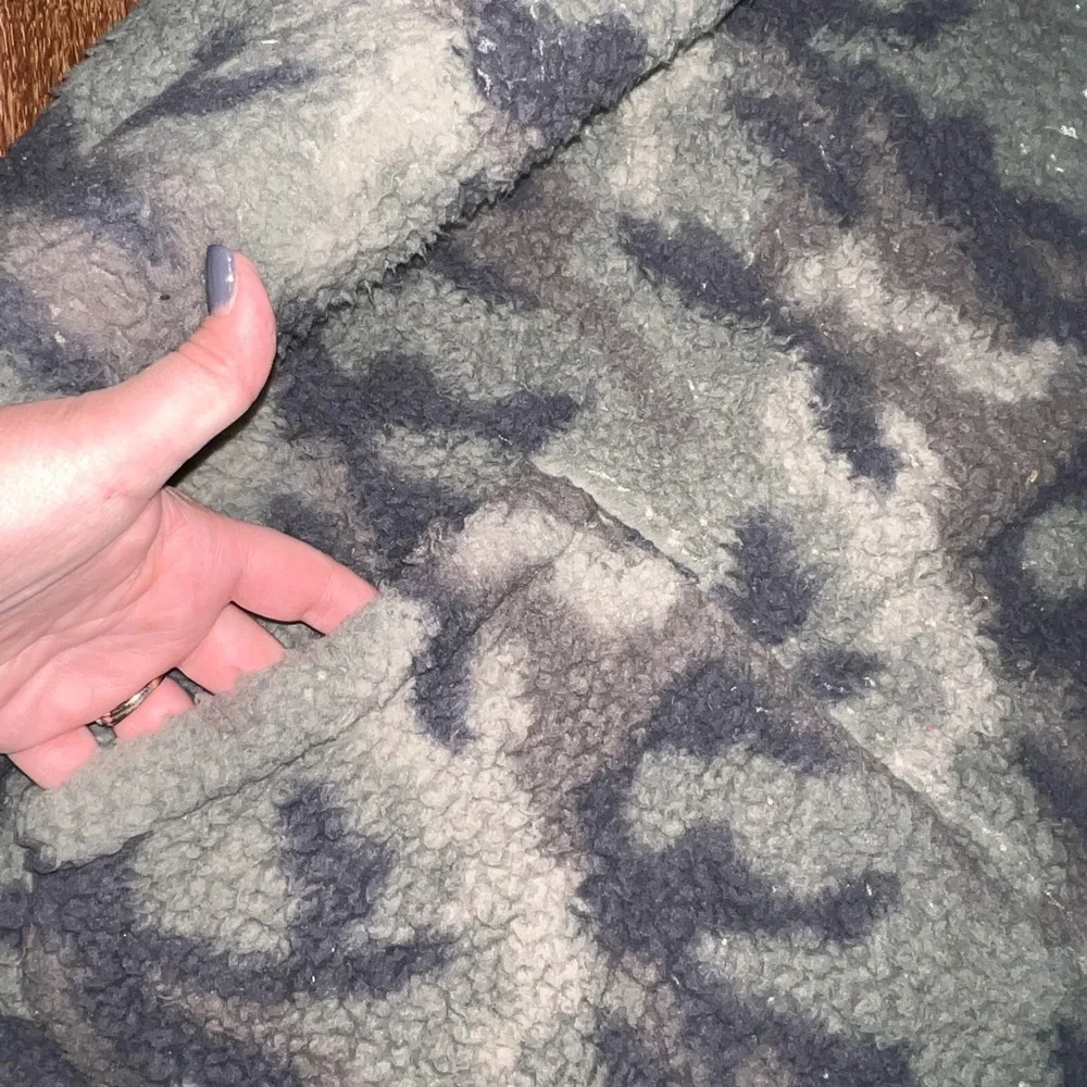 American Eagle size medium - Picture 5 of 6